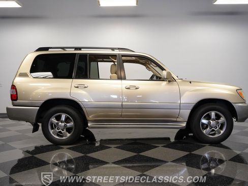 Used 2006 Toyota Land Cruiser image 14