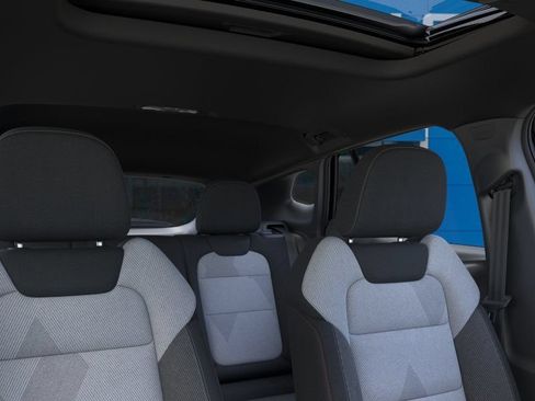 New 2026 Chevrolet Trax RS w/ Sunroof Package FWD image 31