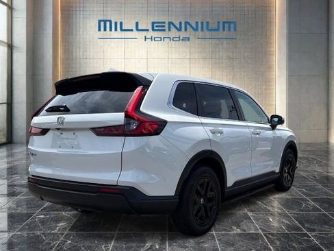 Used 2023 Honda CR-V EX-L image 5