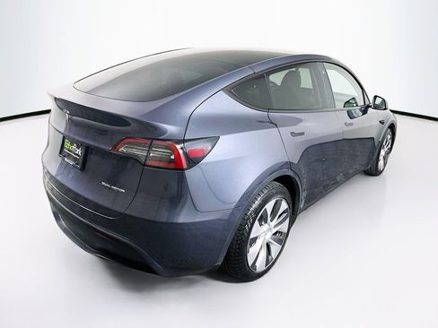 Used 2023 Tesla Model Y Long Range image 9