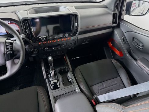 Used 2025 Nissan Frontier PRO-4X w/ Pro Convenience Package AWD/4WD image 27