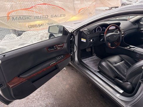 Used 2010 Mercedes-Benz CL 550 4MATIC image 53