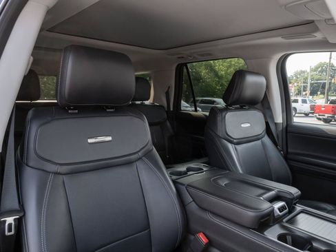 Used 2025 Ford Expedition Max Platinum w/ Driver's Package AWD/4WD image 49