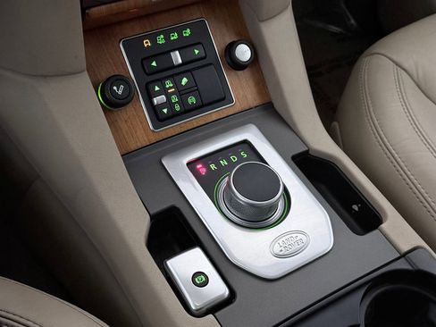 Used 2014 Land Rover LR4 HSE LUX image 37