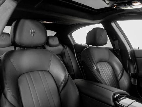 Used 2023 Maserati Ghibli Modena image 34