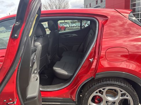 Certified 2024 Alfa Romeo Tonale Veloce w/ Active Assist Package image 28