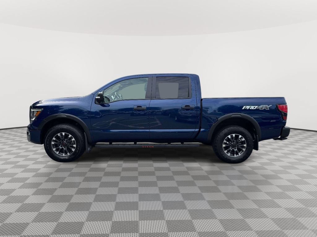 Used 2024 Nissan Titan PRO-4X w/ Pro-4x Convenience Package AWD/4WD image 4