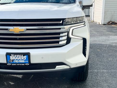 Used 2021 Chevrolet Suburban High Country w/ Premium Package image 9