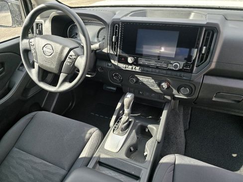 Used 2025 Nissan Frontier S w/ S Utility Package image 11