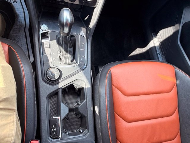 Used 2021 Volkswagen Tiguan SEL Premium R-Line AWD/4WD image 27