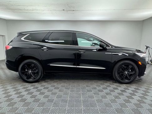 Used 2024 Buick Enclave Essence w/ Experience Buick Package AWD/4WD image 8