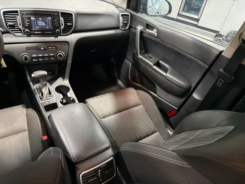 Used 2019 Kia Sportage LX FWD image 25