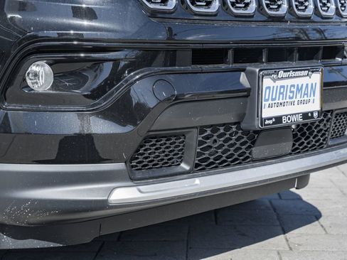 New 2026 Jeep Compass Limited image 12