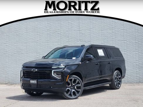New 2026 Chevrolet Suburban RST w/ RST Capability Package AWD/4WD image 1