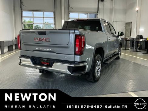 Used 2023 GMC Sierra 1500 SLT AWD/4WD image 30