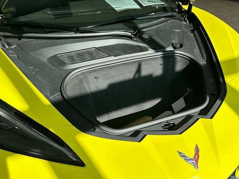 Used 2021 Chevrolet Corvette Stingray Preferred Conv w/ Battery Protection Package RWD image 11