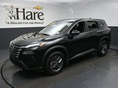 Used 2024 Nissan Rogue S AWD/4WD image 28
