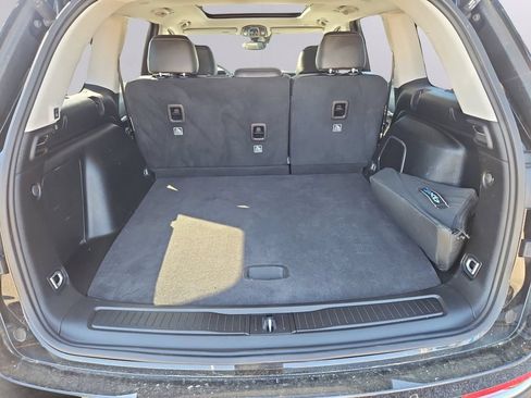 Used 2023 Jeep Grand Cherokee 4WD 4xe image 38