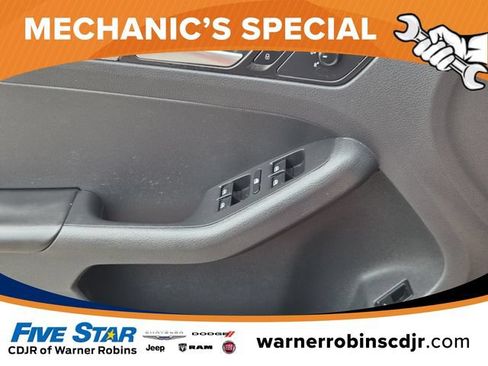 Used 2017 Volkswagen Jetta S FWD image 32