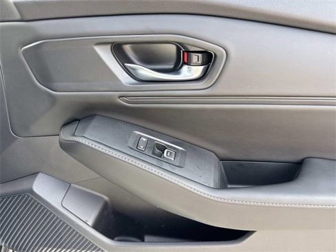 Used 2023 Honda Accord Sport image 14