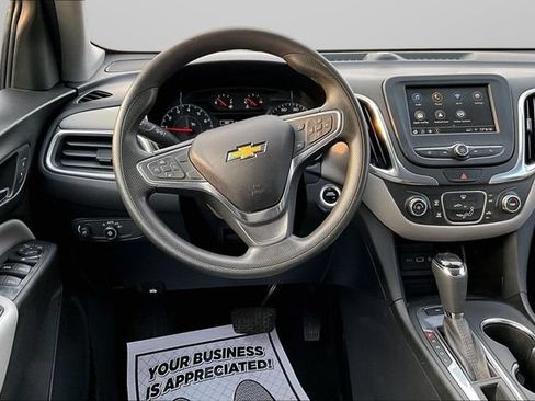 Used 2019 Chevrolet Equinox LS w/ LS Convenience Package AWD/4WD image 5
