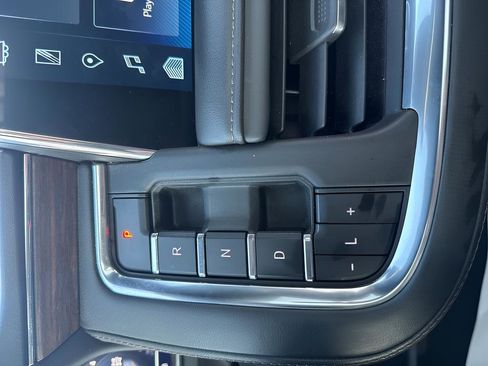 Used 2023 Chevrolet Tahoe High Country image 29