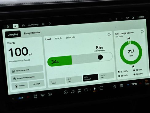 Used 2024 Rivian R1S Adventure image 36