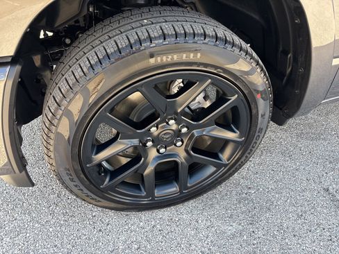 New 2026 RAM 1500 Laramie w/ Night Edition AWD/4WD image 22