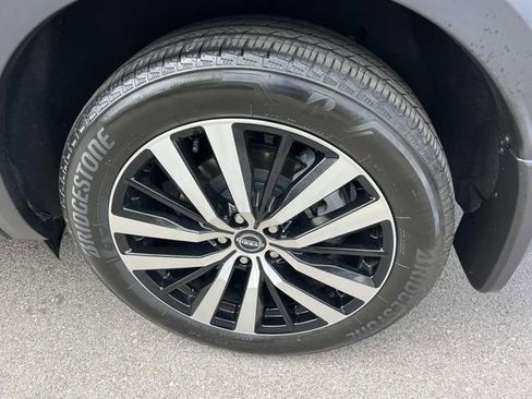 Used 2024 Nissan Pathfinder Platinum w/ Cargo Package image 11