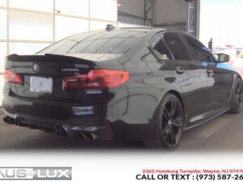 Used 2020 BMW M550i xDrive image 9