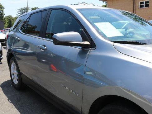 Used 2023 Chevrolet Equinox LT FWD image 3