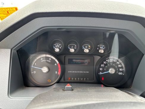 Used 2015 Ford F550 4x4 Crew Cab Super Duty image 6