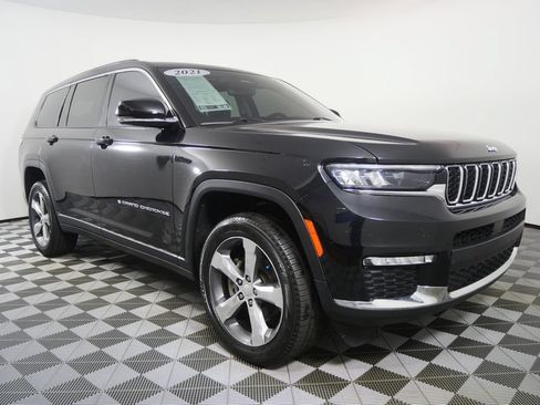 Used 2021 Jeep Grand Cherokee L Limited AWD/4WD image 7