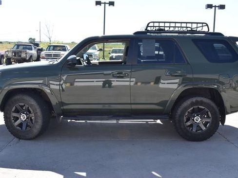 Used 2021 Toyota 4Runner Trail Special Edition AWD/4WD image 9