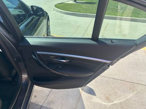 Used 2017 BMW 330e image 41