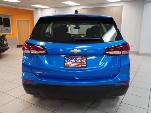 Used 2024 Chevrolet Equinox LS FWD image 7