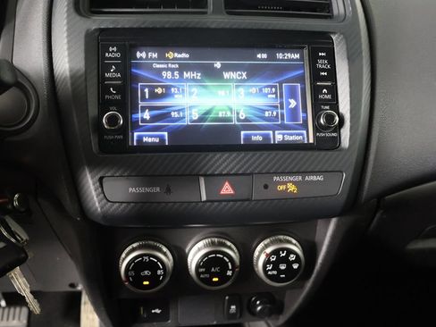 Used 2023 Mitsubishi Outlander Sport ES AWD/4WD image 34