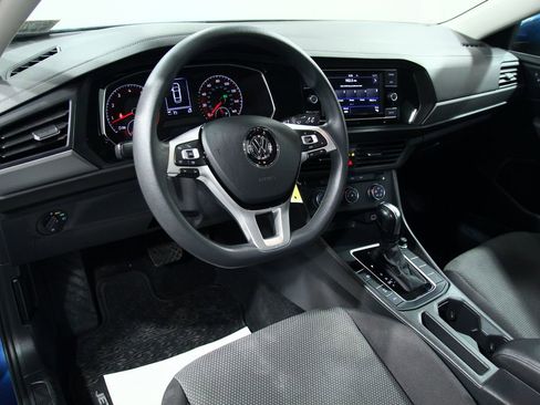 Used 2019 Volkswagen Jetta S image 5