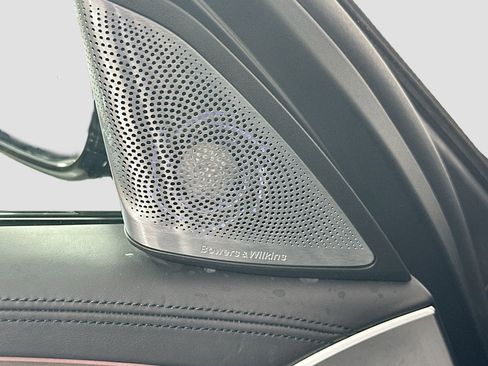 Used 2018 BMW M550i xDrive image 19