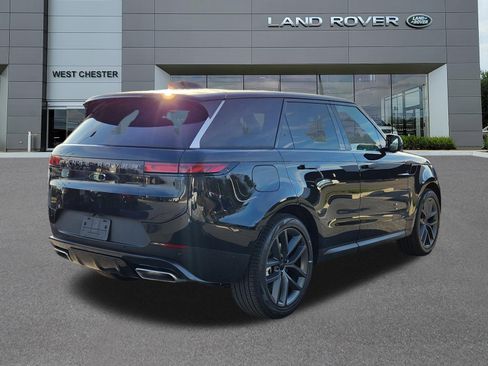 New 2026 Land Rover Range Rover Sport SE AWD/4WD image 4