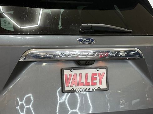 Certified 2022 Ford Explorer XLT w/ Equipment Group 202A image 13