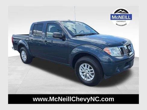 Used 2016 Nissan Frontier SV RWD image 1