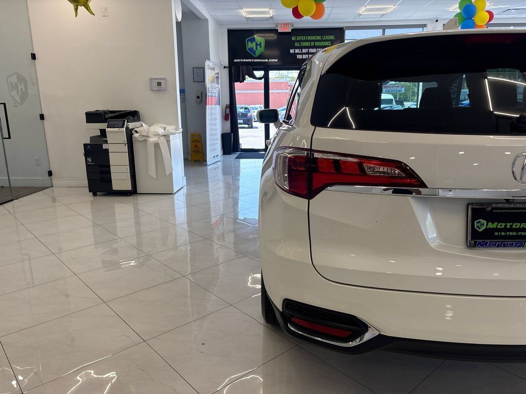 Used 2018 Acura RDX w/ Technology Package AWD/4WD image 13