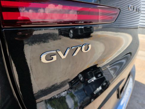 Used 2026 Genesis GV70 2.5T AWD/4WD image 35