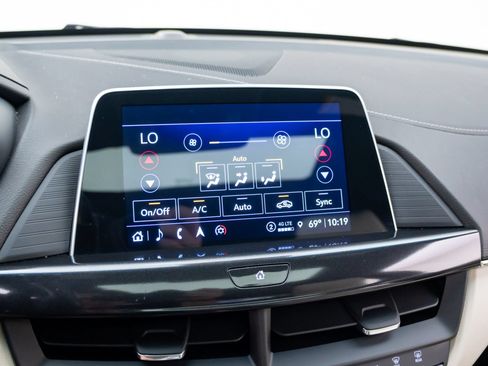 Certified 2022 Cadillac CT4 Premium Luxury AWD/4WD image 24