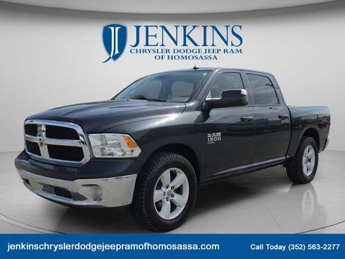 Used 2020 RAM 1500 Tradesman w/ Tradesman SXT Package RWD image 11