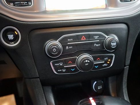 Used 2023 Dodge Charger SXT image 35