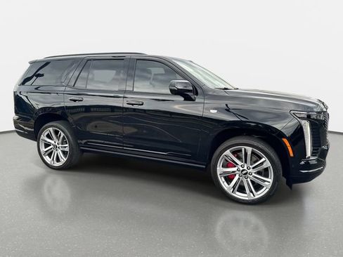 Used 2025 Cadillac Escalade Sport w/ Touring Package AWD/4WD image 8