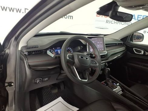 Used 2022 Jeep Compass Trailhawk AWD/4WD image 13