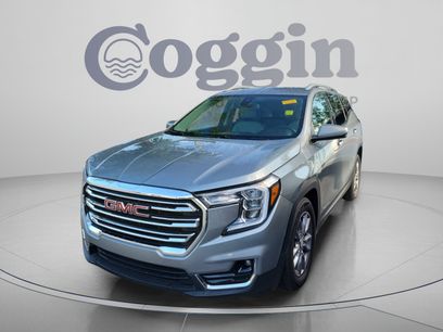 Used 2023 GMC Terrain SLT w/ Infotainment Package II